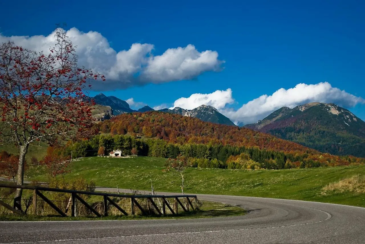Alloggio Conca Dei Parpari Rovere Veronese 0*,